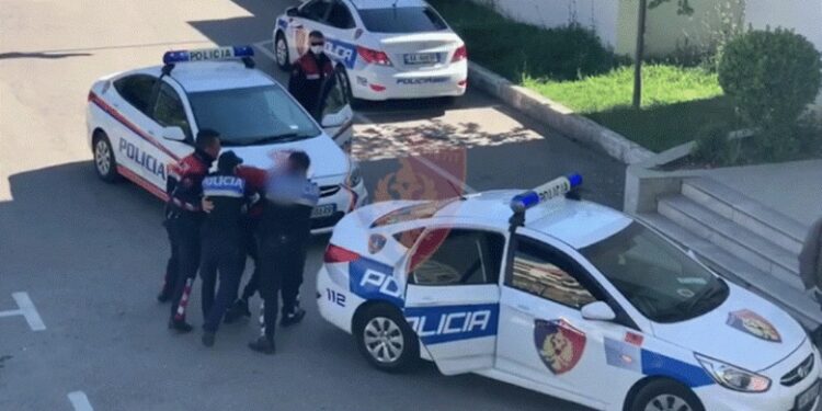 U PËRLESH ME THIKË ME KUSHËRIRIN/ Dëshmia e autorit: Më kishte 500 euro borxh