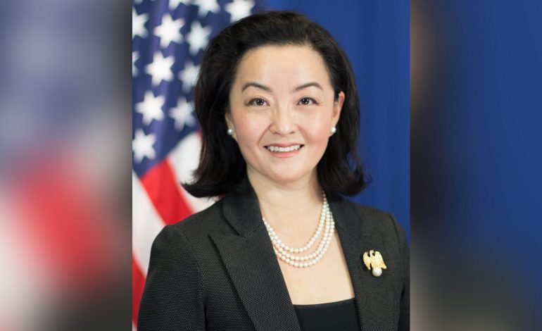 MESAZHI/ Ambasadorja Kim: Do intensifikojmë përpjekjet tona për t’u përballur me korrupsionin dhe për t’iu kërkuar…