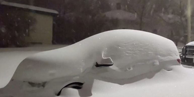 STUHI DËBORE VDEKJEPRURËSE NË SHBA/ Të paktën tre viktima, mes tyre një 8-vjeçar