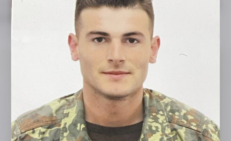 E TRISHTË/ Ndahet nga jeta në moshë të re efektivi i FA-ve, ja shkaku