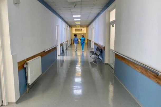 RASTI HORROR I FOSHNJËS NË PEJË/ Shkarkohet nga detyra kryeinspektori Shëndetësor