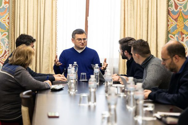 TENSIONET/ Reagon ministri i Ukrainës: Nuk është ende koha për ndërmjetësim, arsyeja është Putin