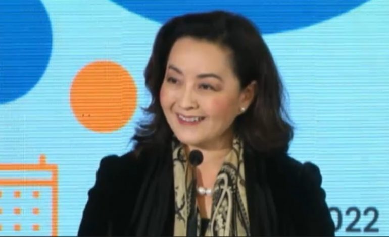 BARAZIA GJINORE/ Ambasadorja Kim mesazh të fortë për gratë: Bëhet fjalë për jetën tuaj, ju vendosni