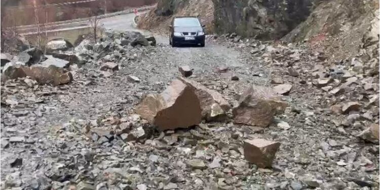 MOTI I KEQ/ Ministria e Mbrojtjes bën bilancin e dëmeve në qarqet më problematike në vend