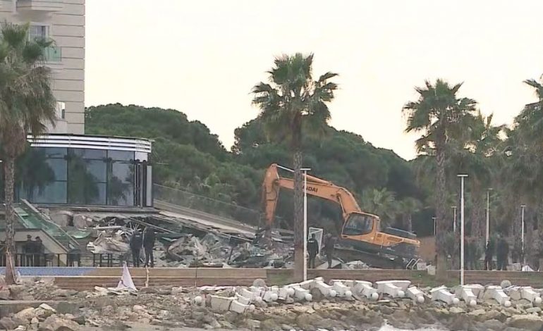 AKSIONI I PALIGJSHËM TE “PRESTIGE RESORT”/ Punonjësit të dëshpëruar: Të vetmen zgjidhje shohim largimin nga vendi