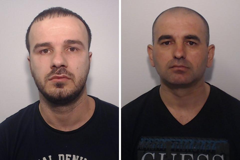 U KAPËN “MAT” NË MAGAZINËN ME KANABIS NË BRITANI/ Dy shqiptarët mbrohen në gjykatë: Po paguanim borxhet e rrugës. Dënohen me 20 muaj burg