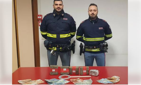 “KU PO SHKONI?” Policia i ndaloi për kontroll, trafikantët i tradhtoi reagimi. Si ranë në pranga italiani dhe shqiptari