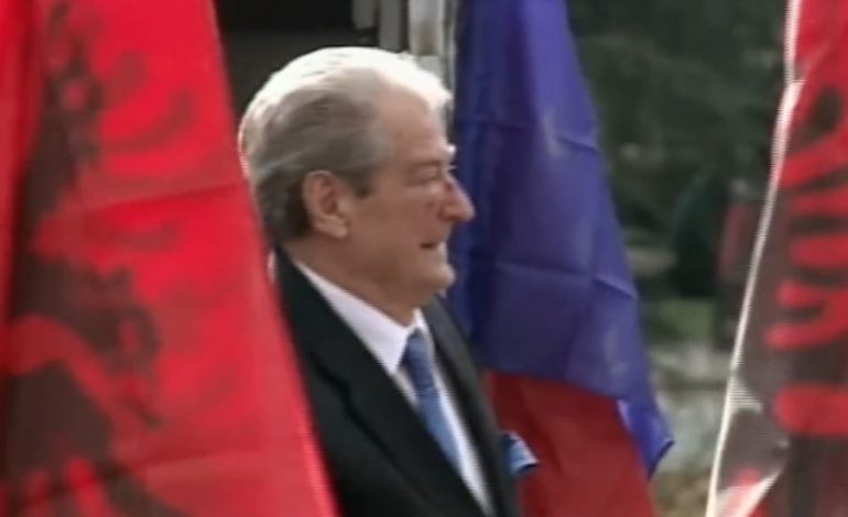 I GJAKOSUR NË FYTYRË/ Berisha nuk ndalet, jep mesazhin e parë pas goditjes