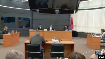VETTINGU NË SHQIPËRI/ VOA: Më shumë se gjysma e prokurorëve dhe gjykatësve kanë dalë nga sistemi