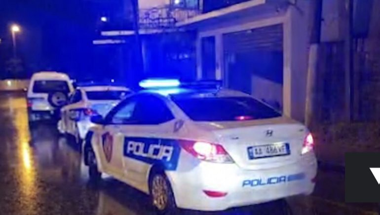 TË SHTËNA ME ARMË NË SHKODËR/ Plumbi depërton xhamin dhe përfundon në një banesë