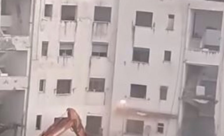 SHEMBJA E PALLATEVE TE “MYSLYM KETA”/ Këlliçi: Për të prishur e shkatërruar shteti zgjohet pa gdhirë. Nuk duronin dot sa të shprehej gjykata