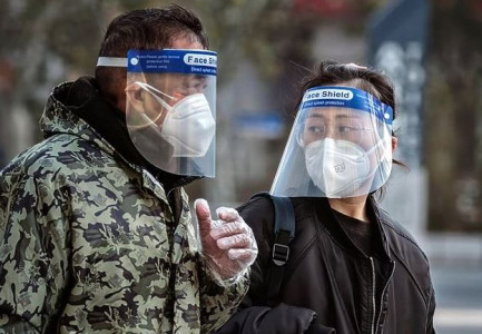 ALARMON OBSH: Spitalet në Kinë po mbushen gjithnjë e më shumë për shkak të koronavirusit