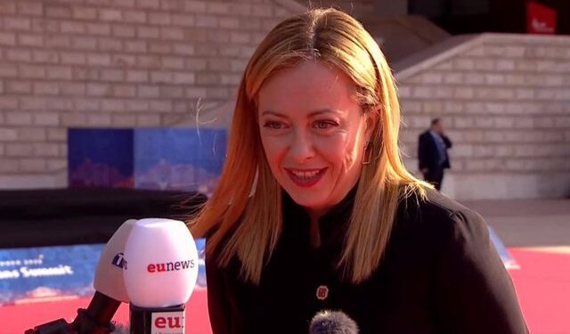 “DITARI JAVOR”/ Meloni përfshin Shqipërinë: E mendoni dot se sheshi ku u zhvillua samiti quhej “Sheshi Italia”!
