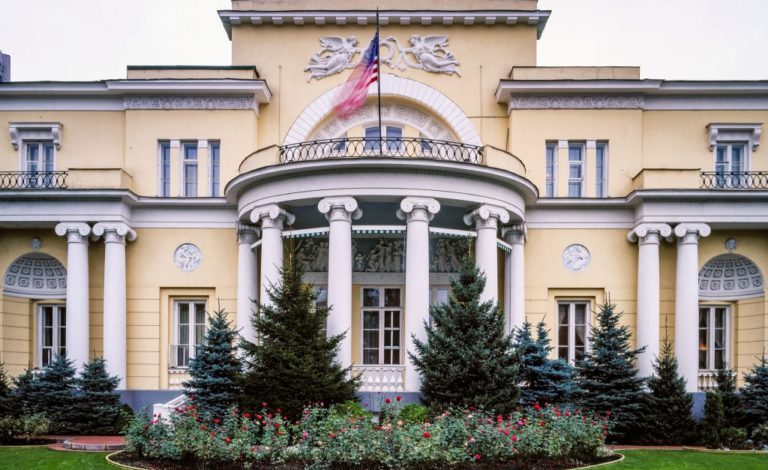 MOCIONI/ Rusia kërkon mbylljen e grupit më të vjetër të të drejtave të njeriut në Moskë