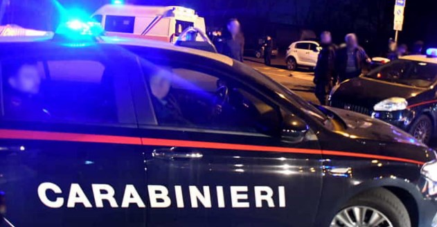 SKENË FILMASH NË ITALI/ Shqiptari tenton t’i shpëtojë policisë dhe shkakton aksident të pesëfishtë