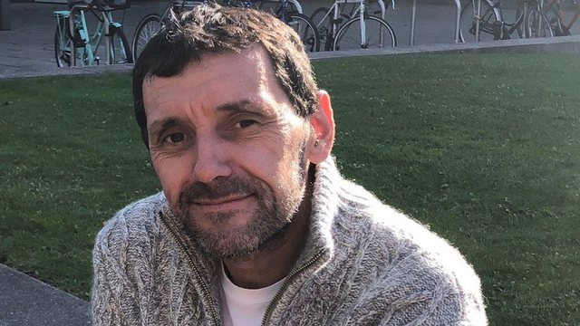 I DHANË VETËM NJË VIT JETË/ 51-vjeçari shërohet nga kanceri, ja trajtimi që përdorën mjekët në Britani