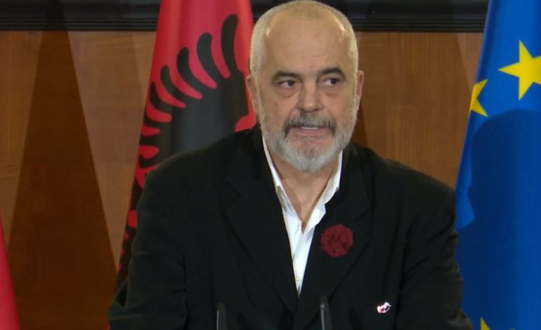 SHQIPËRIA ME DRONË BAYRKTAR/ Rama: Ditë shumë e mirë për Forcat e Armatosura