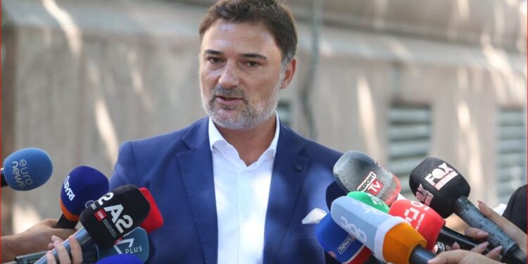 MUNGOI NË DREKËN E XHELAL MZIUT/ Alibeaj: Nuk shkoj aty ku më ngrihen kurthe. Kam aq aftësi sa t’i nuhas…