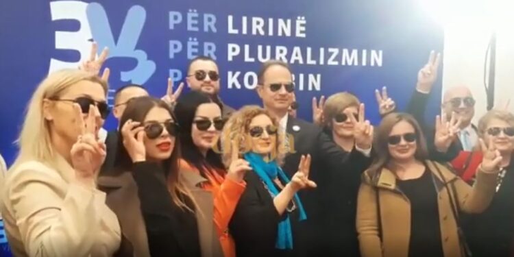 SOLIDARIZIMI/ Demorkatët vendosin SYZE si Berisha në 32 vjetorin e krijimit të PD