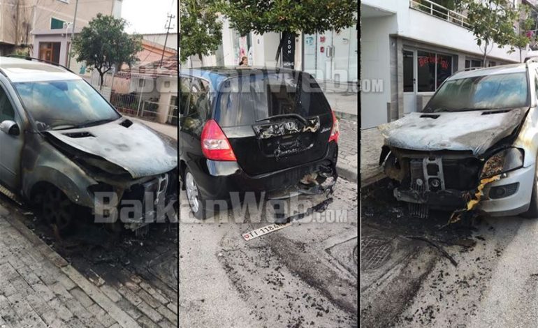 TJETËR NGJARJE NË VLORË/ 3 makina të parkuara digjen gjatë natës. Çfarë thotë policia