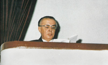 DOSSIER/ Debatet e Enverit në Byro, 8 tetor ’82: Është përhapur lajmi kudo, sikur shoku Hysni, një ‘Hero i Popullit’ nuk ka vdekur nga...