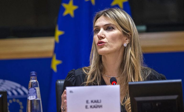 SKANDALI/ Le Soir: Eva Kaili rrëfen se i ka kërkuar të atit t’i fshihte 750 mijë eurot