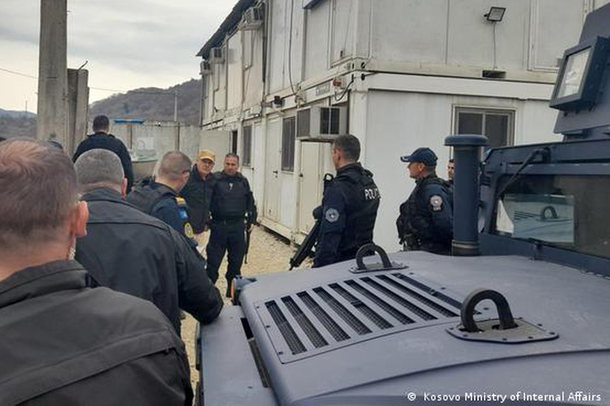 TENSIONET NË VERI TË KOSOVËS/ 4 persona rrëmbehen nga serbët, dyshohet se janë…