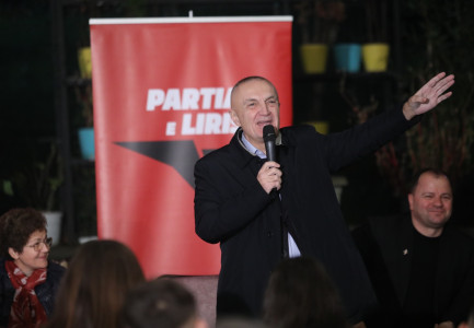 ZGJEDHJET LOKALE/ Meta shpërndan mesazhin: Pikë e rëndësishme e bashkëpunimit me PD-në është transformimi i këshillave bashkiakë…