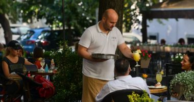 KUJDES! Asnjëherë mos e porosisni këtë pije në një kafene, është plot me baktere