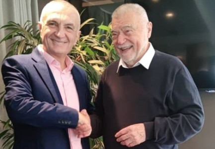 TAKIM ME ISH-PRESIDENTIN KROAT/ Meta: Miqësia mes dy vendve fuqizohet falë kontributeve të personaliteteve të shquara