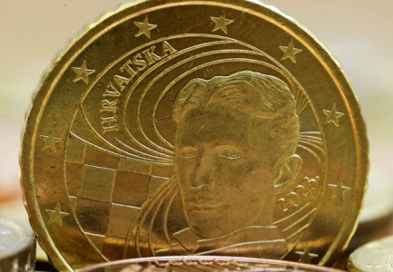 KROACIA FESTON VITIN E RI ME EURO/ Do i bashkohet zonës Shengen pas mesnate, shteti i parë pas gati 11 vitesh! Si do bëhet zëvendësimi i monedhës