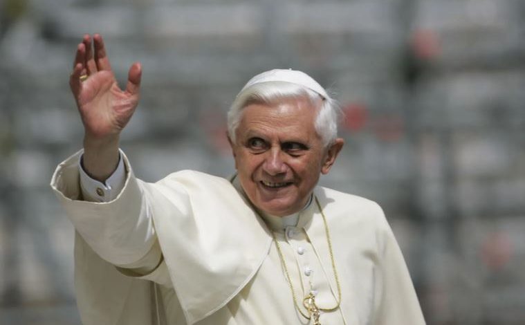 I SËMURË PREJ DISA KOHËSH/ Ndërron jetë në moshën 95-vjeçare ish-Papa Benedict XVI