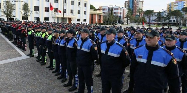 NATA E NDËRRIMIT TË VITEVE/ Zv. Drejtori i policisë: Janë 400 forca në terren! Ja zonat më të ‘nxehta’
