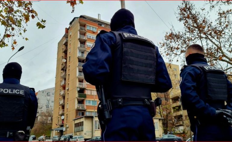 TENSIONET/ Ministria e Brendshme në Kosovë: Asnjë marrëveshje s’i ndalon njësitë speciale të shkojnë në veri
