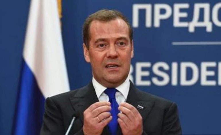 LUFTA NË UKRAINË/ Dmitry Medvedev: Armët bërthamore ruse janë e vetmja arsye përse Perëndimi nuk duhet të sulmojë
