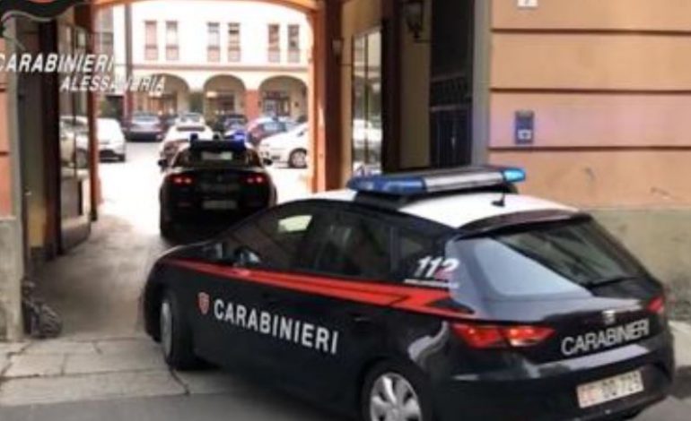 SHERRI U SOLLI POLICINË NË DERË/ Dy shqiptarët tentojnë të arratisen nga çatia