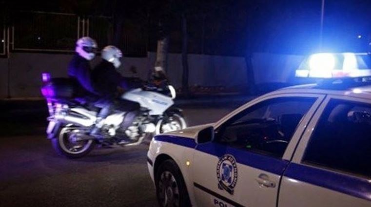 I VIHET ZJARR NJË KONCESIONERI MAKINASH NË GREQI/ Autorët sulmojnë policinë me bomba molotov, arrestohet një shqiptar