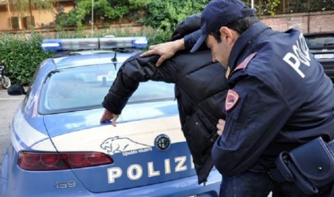 TRAFIKIM I QËNIEVE NJERËZORE DHE REKORDE KRIMINALE/ Arrestohet shqiptari në kufirin mes Italisë dhe Zvicrës, ja sa është dënuar