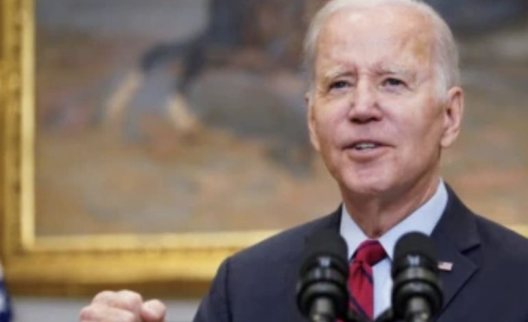 DETAJET/ Presidenti Biden viziton kufirin me Meksikën mes thellimit të krizës së migrantëve