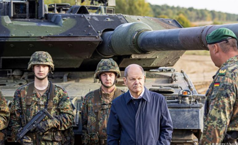 LUFTA RUSE/ Media: Gjermania do ta furnizojë Ukrainën me tanke Leopard