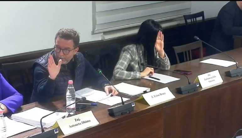 “PAKOJA E MADHE” DISKUTOHET TE “EKONOMIA”/ Braçe e opozita duan ministren, rrëzohet kërkesa