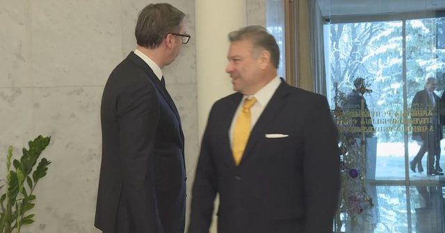 ÇFARË NDODHI? Kosova “thyen” Vuçiç, presidenti serb drejt dorëheqjes?