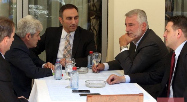 PARTITË SHQIPTARE TË MAQEDONISË SË VERIUT BASHKOHEN NË TIRANË/ Ftesa nga Kryeministri Rama