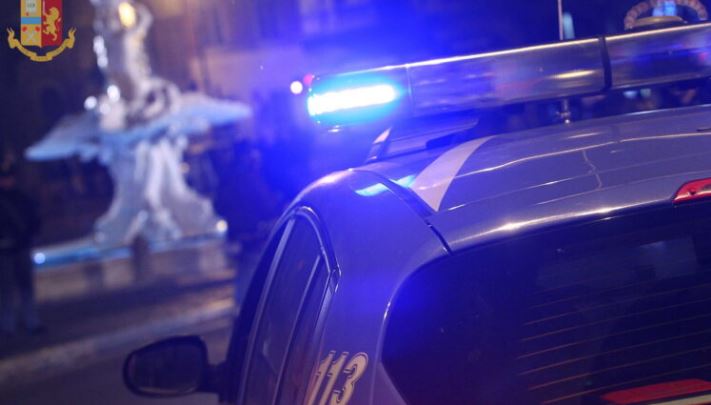ME ANTIPLUMB VESHUR DHE ME ARMË ME VETE/ Arrestohet i riu i armatosur ‘deri në dhëmbë’ në Lezhë. E kaluara kriminale (EMRI)