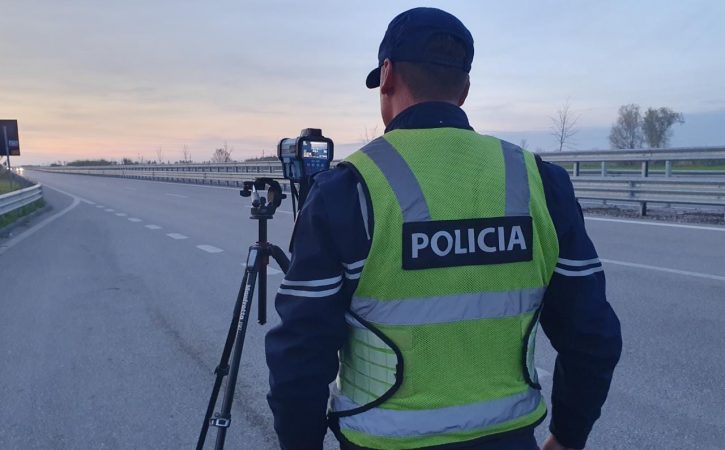 THIRRJA E RËNDËSISHME/ Policia Rrugore apel shoferëve: Tregoni kujdes! Adrenalina e festës nuk duhet të cënojë jetën