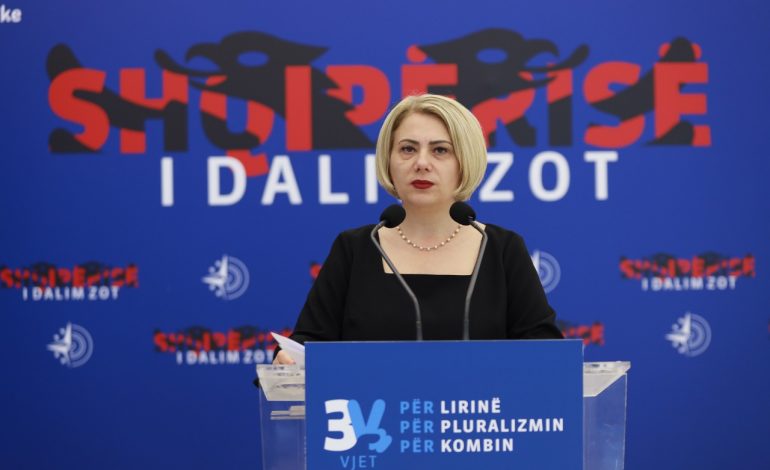 “T’I DALIM ZOT TEMPUJVE…”/ Drejtuesja e Departamentit të Arsimit në PD: Qeveria po kthen universitetet në fondacione, po asgjësohet misioni i tyre