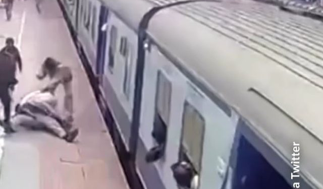 PAMJET/ Qytetari bie para shinave të trenit, ndërhyrja e një oficeri i shpëton jetën