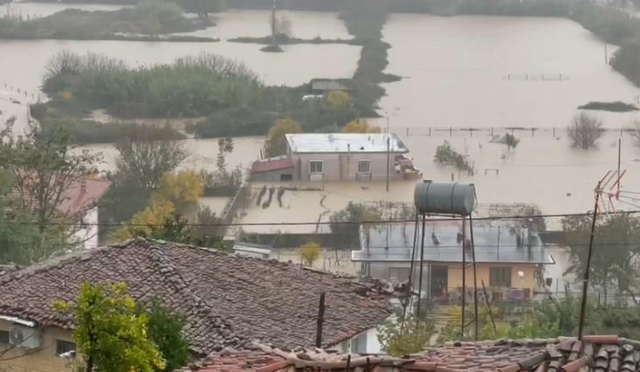 SITUATA NË SHKODËR/ Bie niveli i ujit në lumenj e liqene, 1400 Ha tokë nën ujë