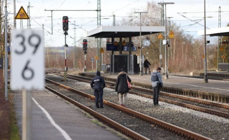 E RËNDË/ Vritet me thikë boksieri shqiptar në Gjermani, u gjet në një stacion treni