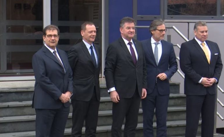 DIALOGU/ Diplomatët amerikanë dhe evropianë shtojnë trysninë për rifillimin e bisedimeve Kosovë-Serbi